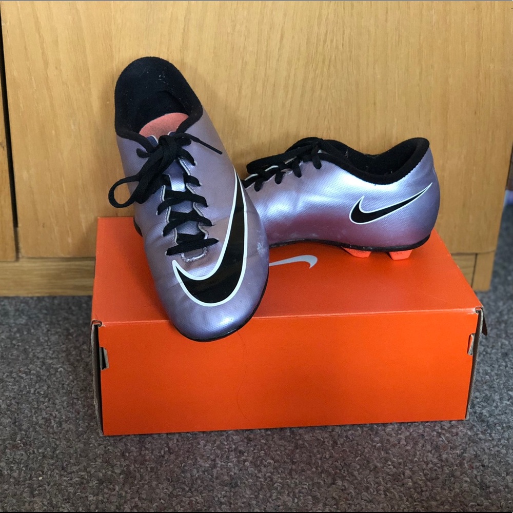 silver nike cleats